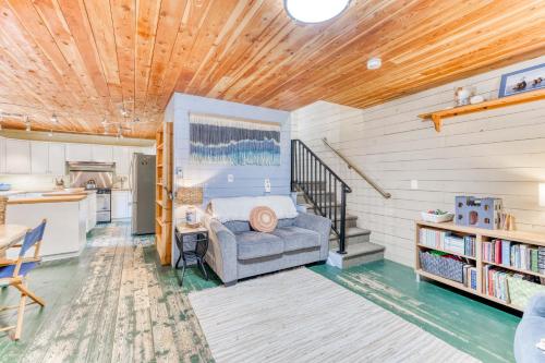 Sand Dollar Cottage Rockaway Meredith Lodging — Rockaway Beach — photo 2