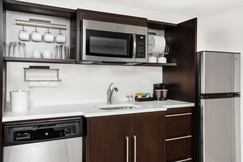Home2 Suites by Hilton Long Island Brookhaven - photo 7
