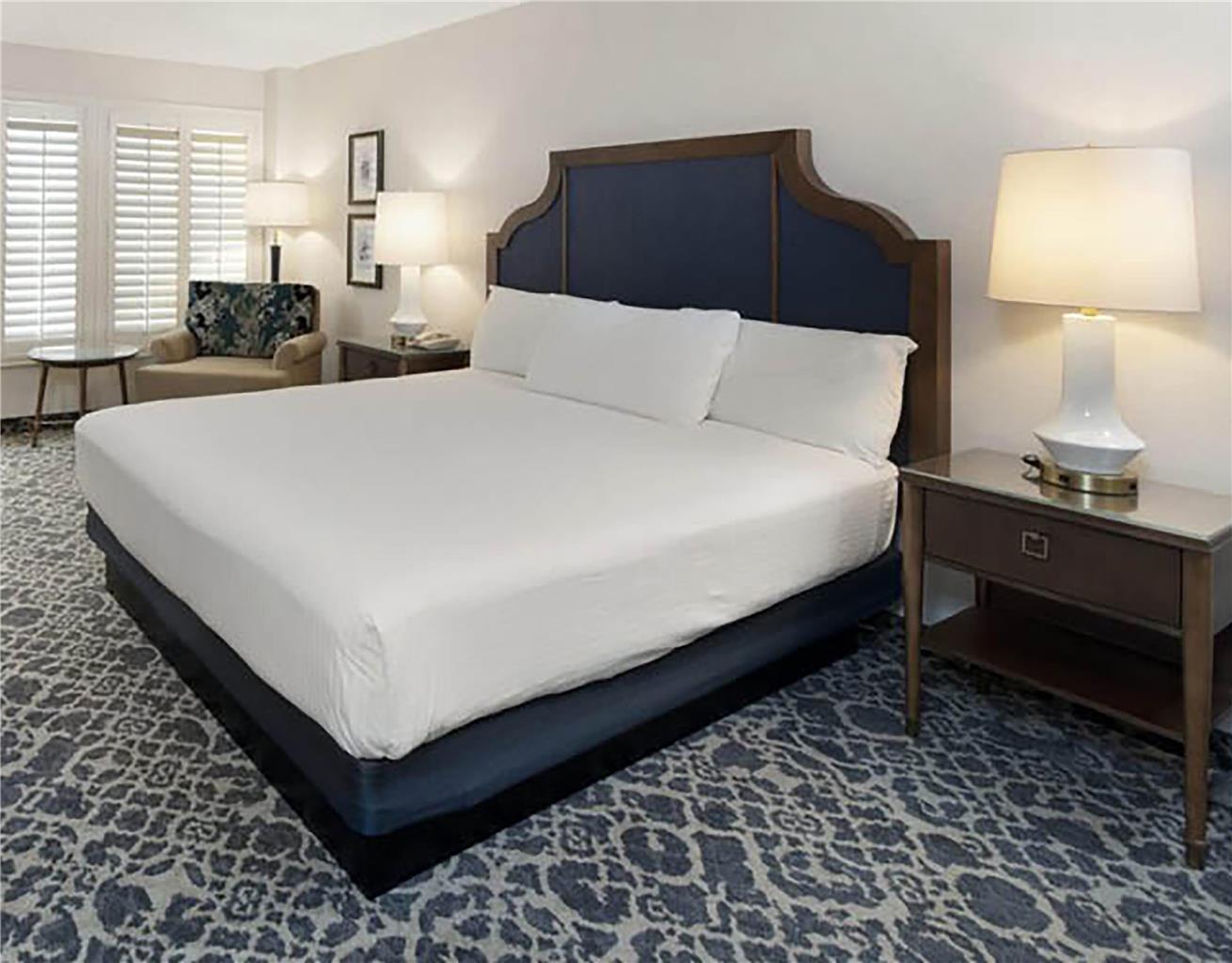 Deluxe Two Queens Room