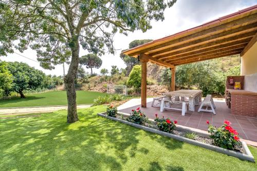 Vivalidays Can Palomo — hotel in Palafolls