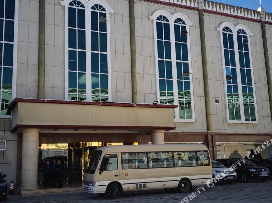 Lsxfjdjd - carbon neutral hotel in Lhasa