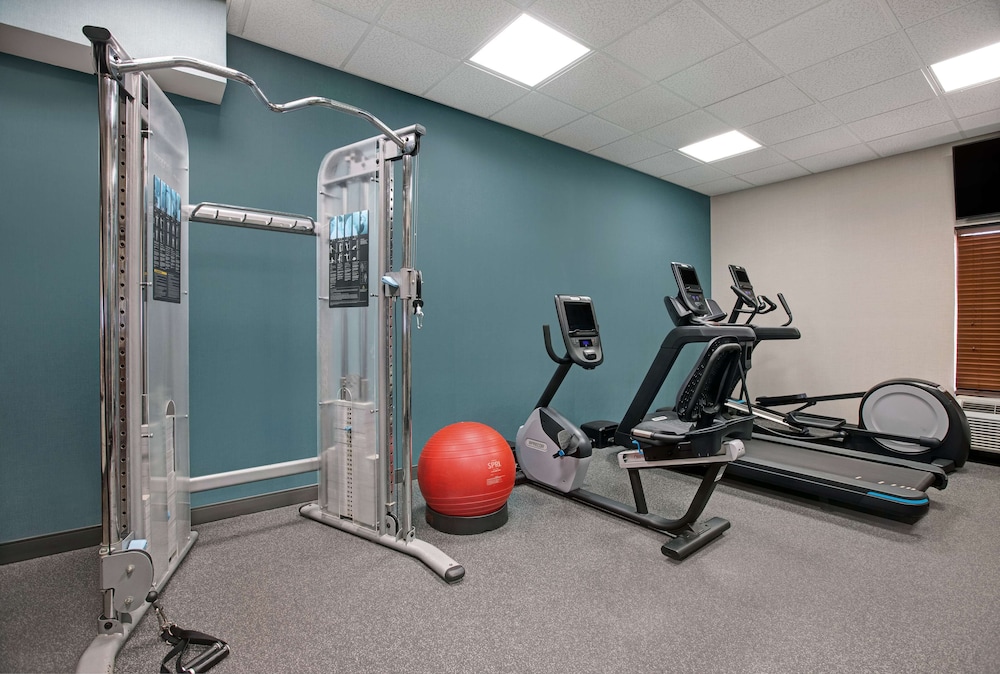 Hampton Inn Greenville I 385 Woodruff Rd. - photo 24