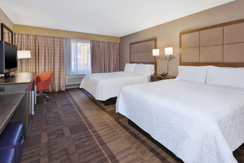 Hampton Inn Waterbury - photo 13
