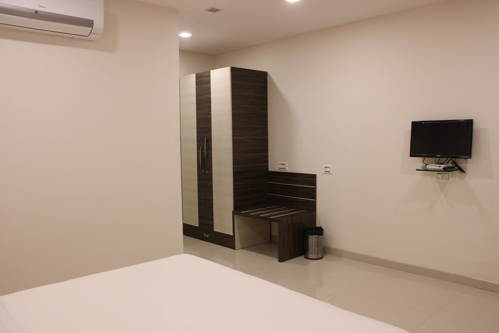 Maxx Value Hospitality — Mumbai — photo 5