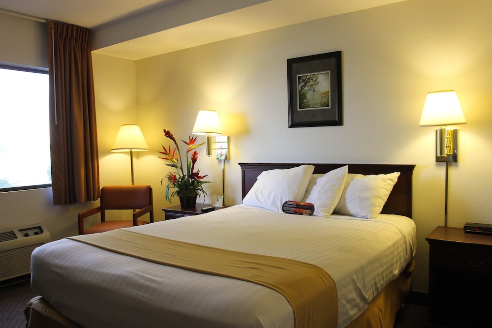 Clover Island Inn - photo 6