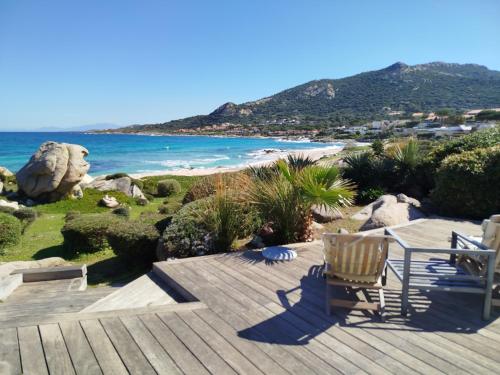 Sur la plage in Lumio, France