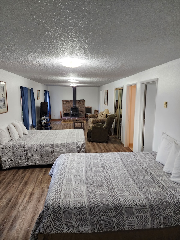 Plainview Motel & RV Park - photo 39