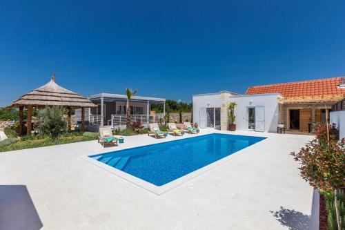 Vila Gallo — 4-Star Luxury Hotel in Galovac, Croatia