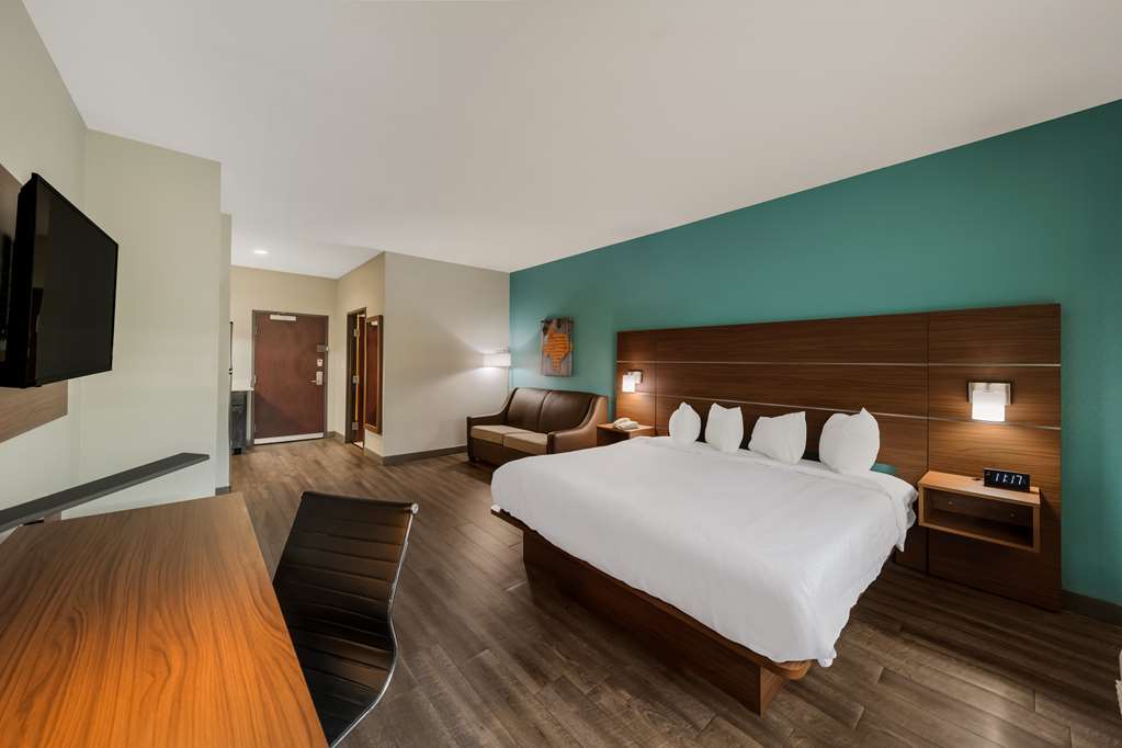 Best Western Bowie Inn & Suites - photo 16