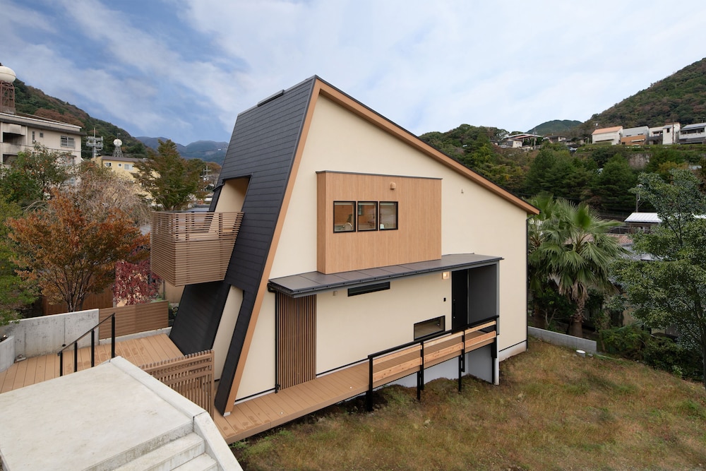 Hako Reiro — 4-Star Luxury Hotel in Hakone, Japan