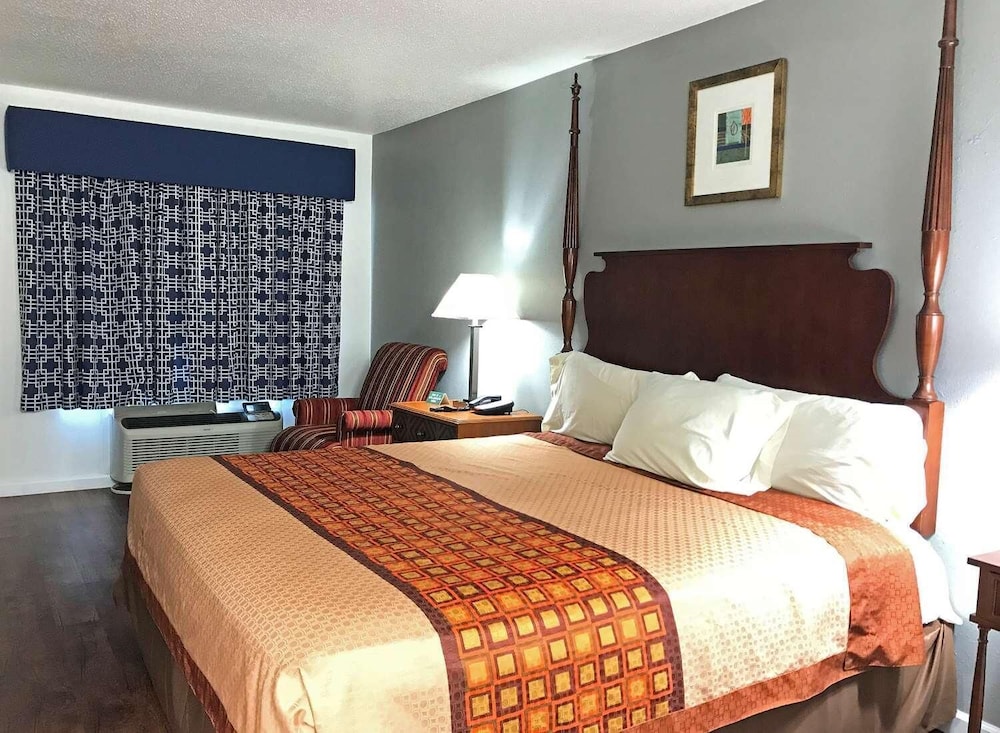 American Inn & Suites Russellville - featured photo