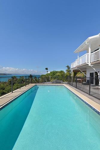 The Tropical House Whitsundays — 4-Star Luxury Hotel in Airlie Beach, Australia