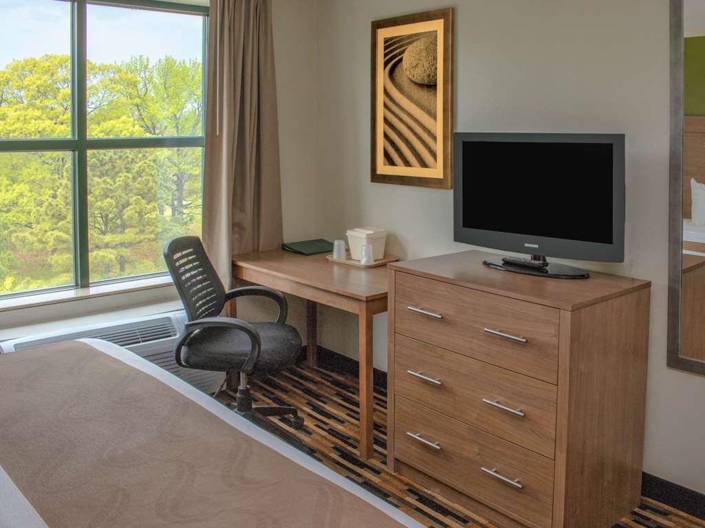Quality Suites Lake Wright Norfolk Airport - photo 16