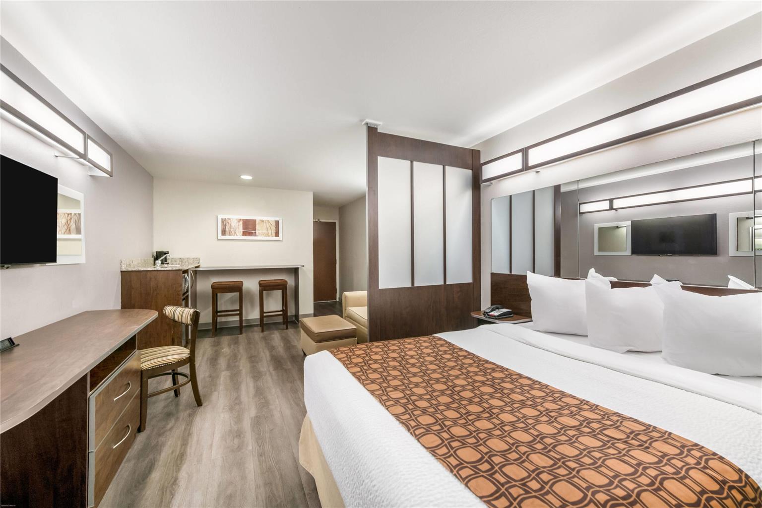 Microtel Inn & Suites by Wyndham Pearl River Slidell - photo 25