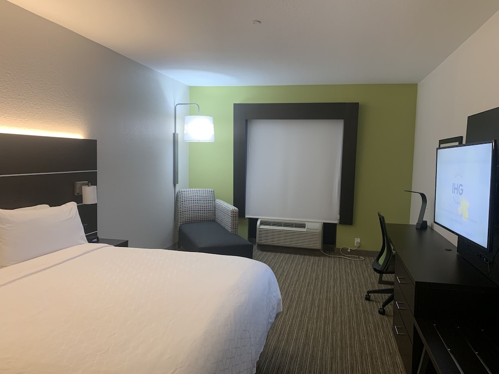 Holiday Inn Express Greenville by IHG - photo 28