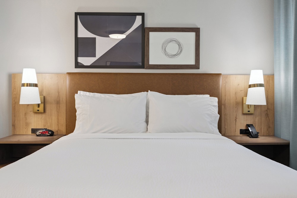 Staybridge Suites Sacramento Woodland - photo 32
