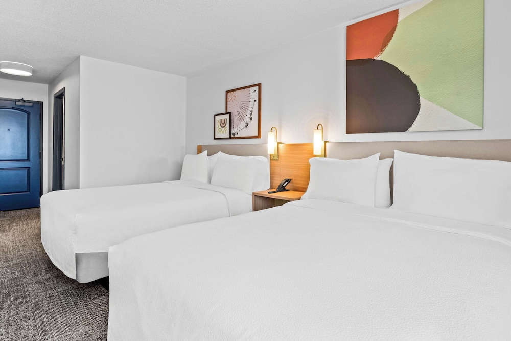 Spark by Hilton Modesto - photo 10