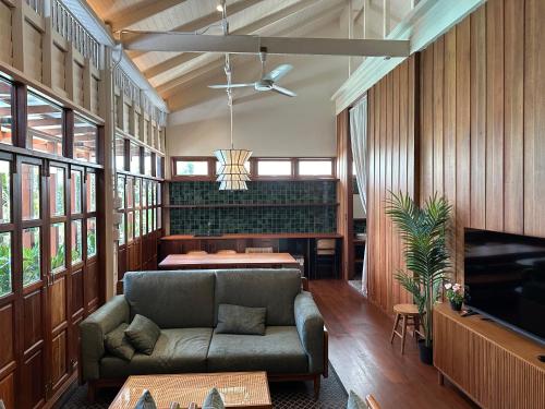 Rongmai Mahachai Cafe And Stay — Samut Sakhon — photo 2