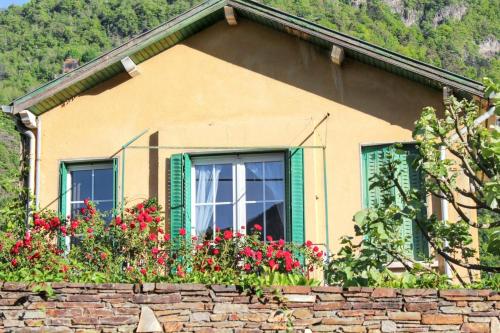 Maison accueillante à Bagnères de Luchon avec vue sur la montagne.b — 4-Star Luxury Hotel in Bagneres-De-Luchon, France