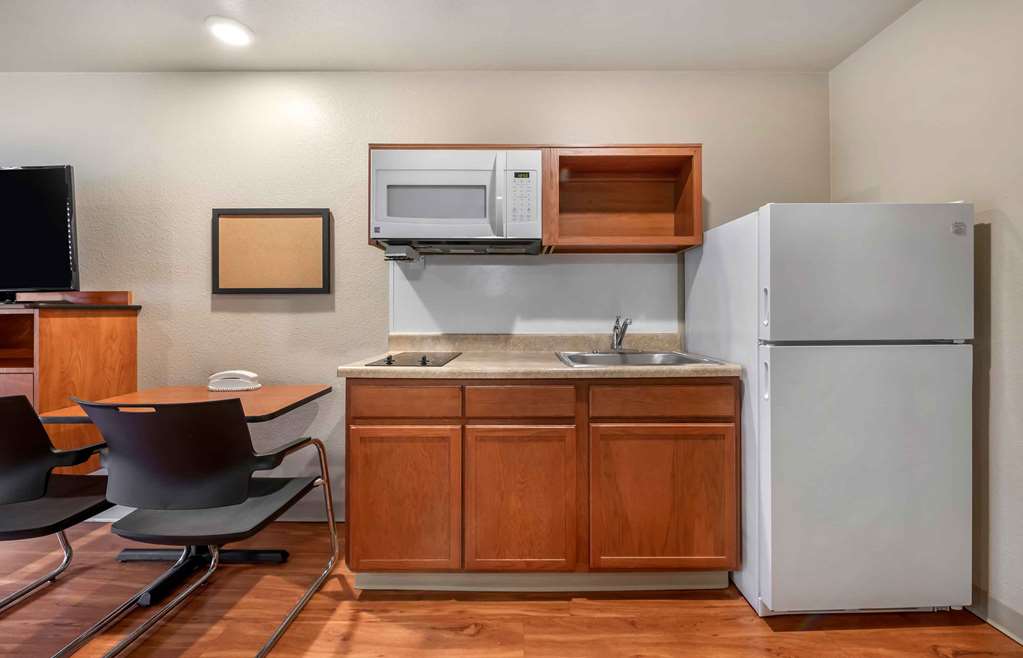 Extended Stay America Select Suites Lake Worth - photo 12