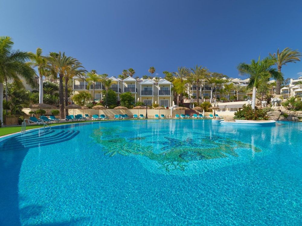 Gran Oasis Resort in Playa De Las Americas, Spain