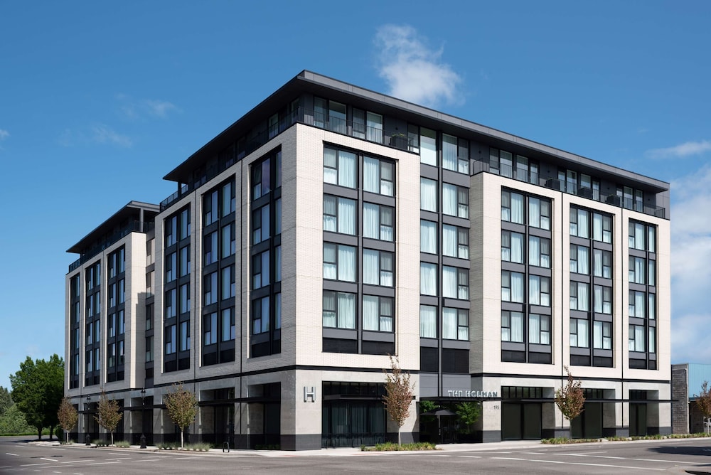 Holman Riverfront Park Hotel Salem Tapestry by Hilton - featured photo