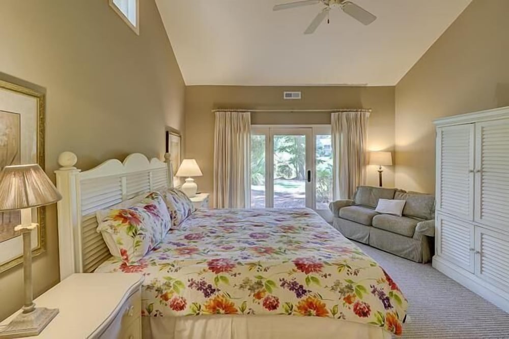 12 Baynard Cove at The Sea Pines Resort Hilton Head Island - photo 5
