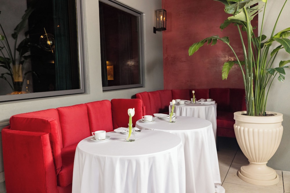Hôtel Swexan - photo 11