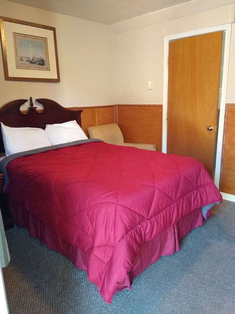 Clarysville Motel - photo 9