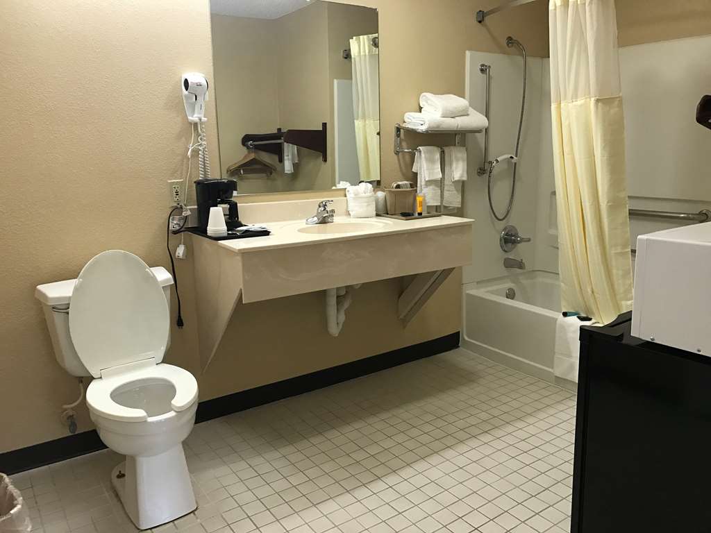 Americas Best Value Inn & Suites Maumelle North Little Rock - photo 13