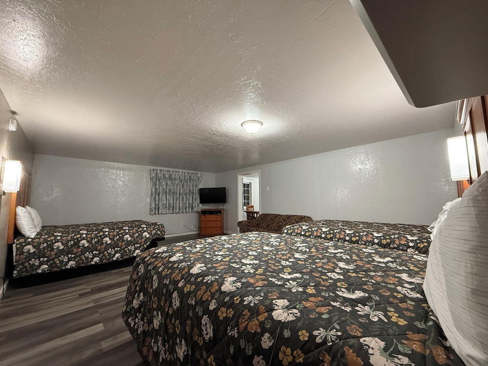 Budget Inn Bend by OYO - photo 25