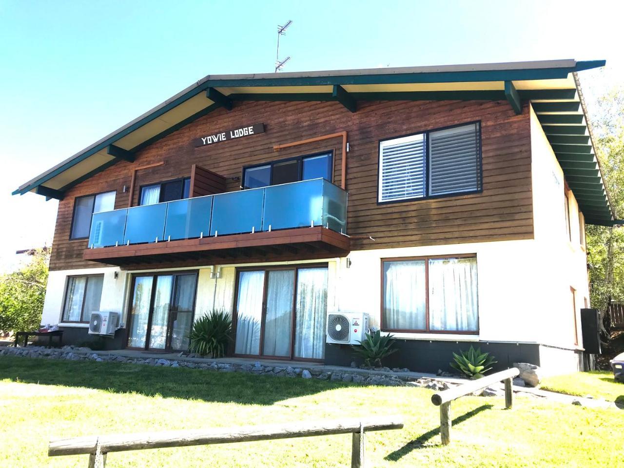 Yowie 3 Yowie Lodge — 4-Star Luxury Hotel in Jindabyne, Australia