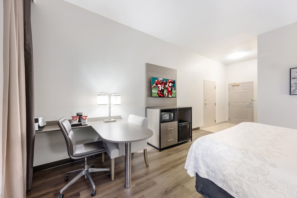 Red Roof Inn PLUS & Suites Birmingham Bessemer - photo 11