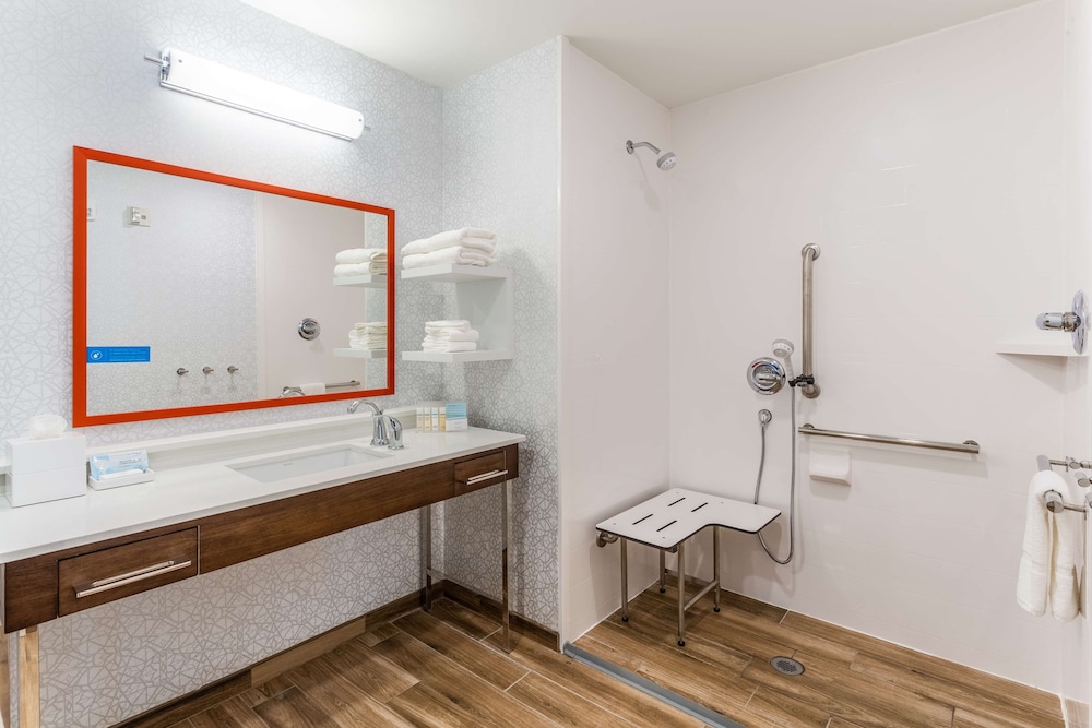 Hampton Inn and Suites Guymon - photo 25