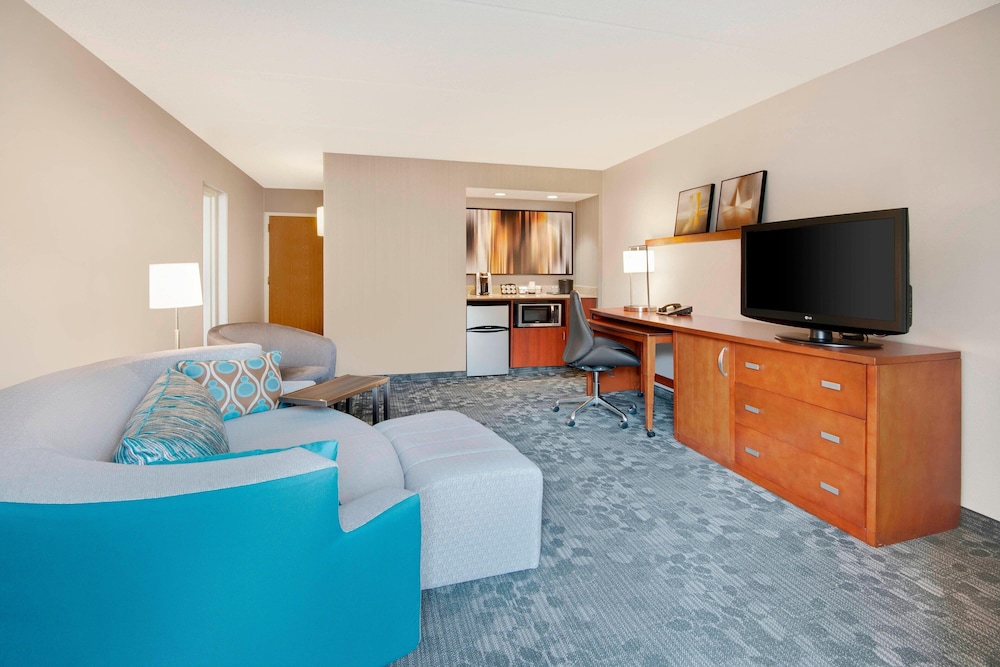 Courtyard by Marriott Savannah Midtown - photo 6