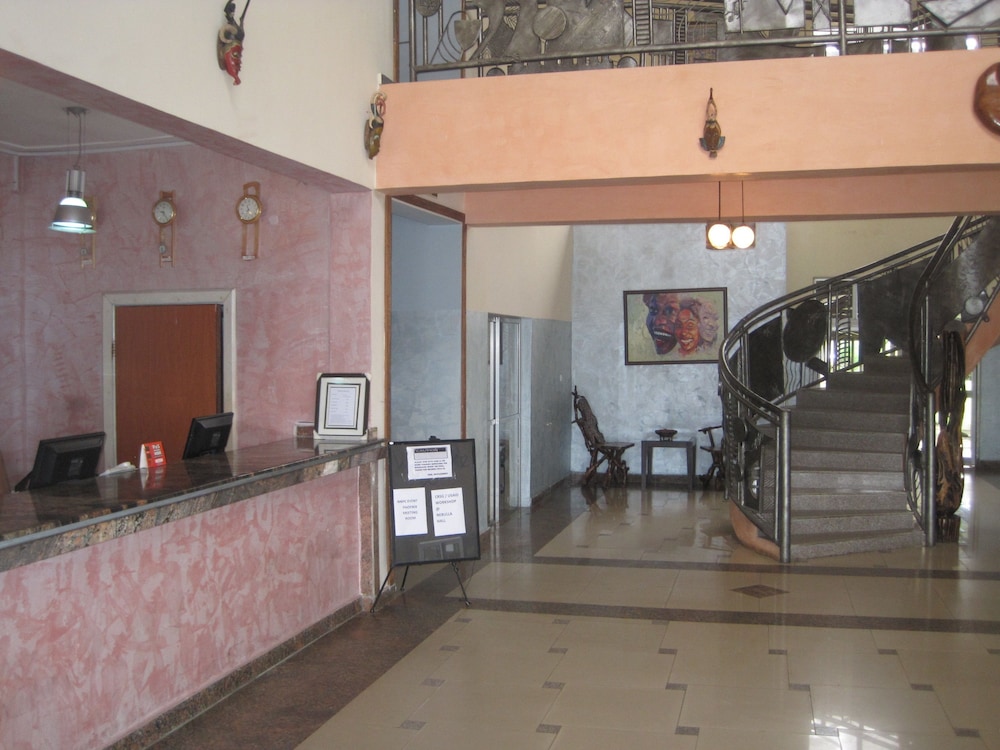 Axari Hotel & Suites — Calabar — photo 3