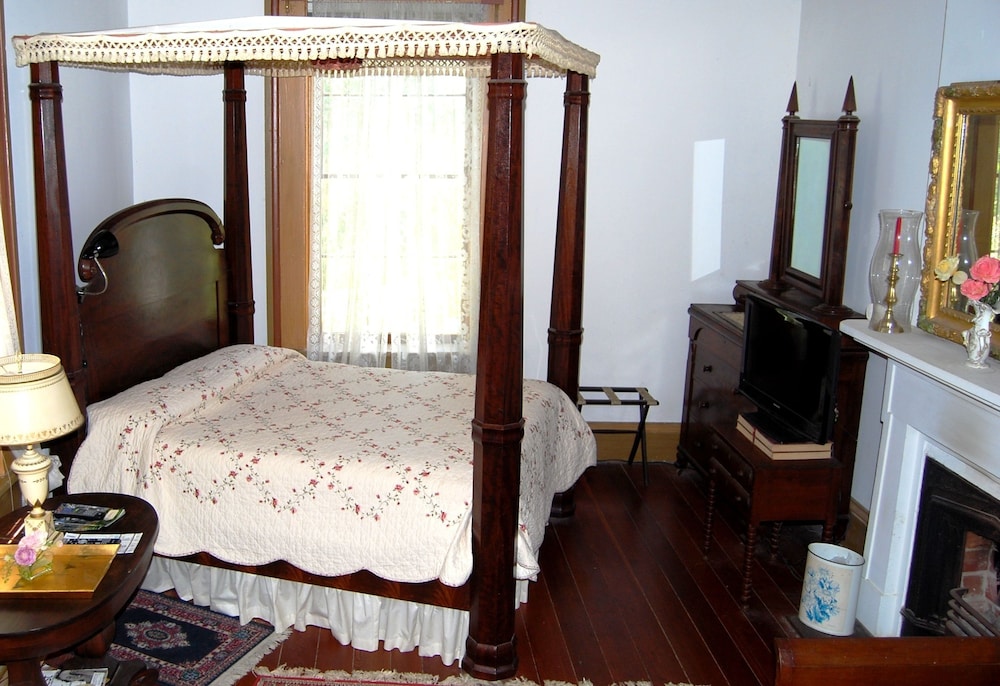 Glenfield Plantation Historic Antebellum Bed and Breakfast - photo 24