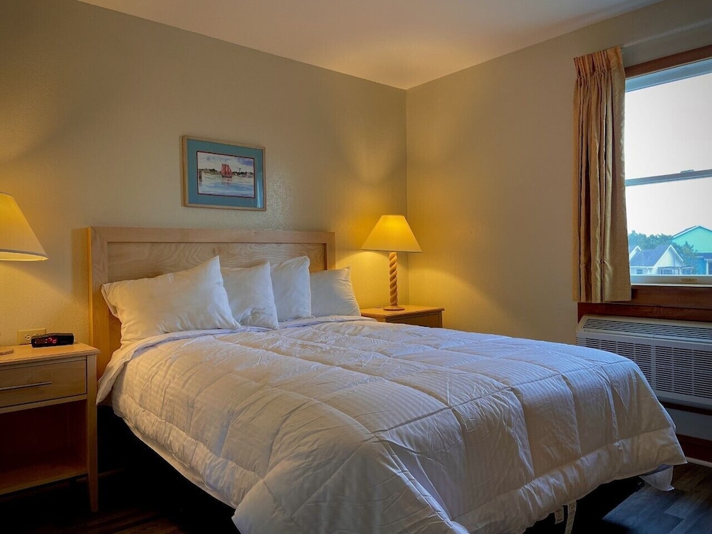 Pony Island Inn - photo 30