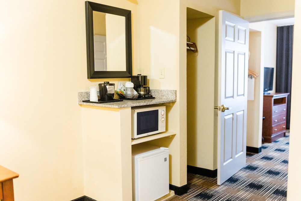 Country Inn & Suites by Radisson Helen GA - photo 9