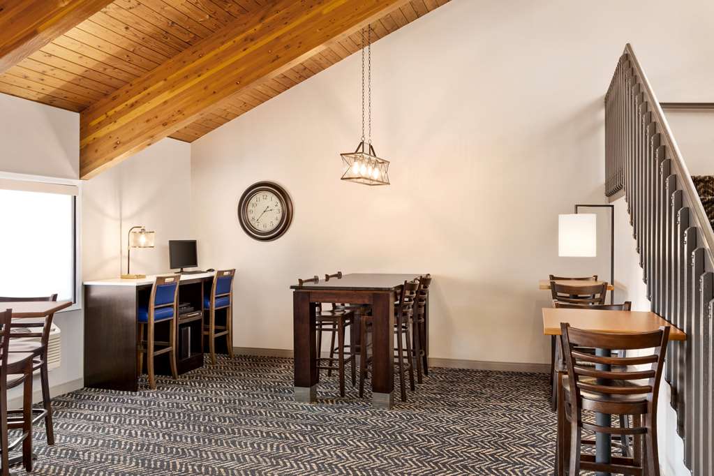 AmericInn by Wyndham Baudette - photo 13