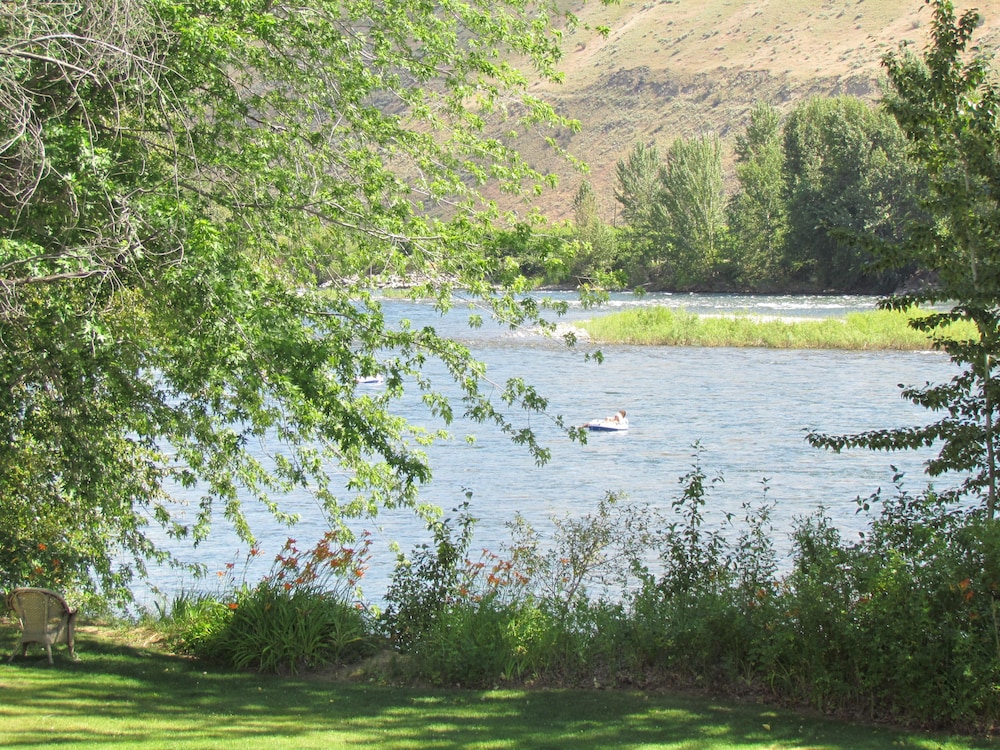 Warm Springs Inn & Winery - photo 46
