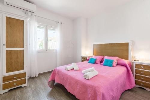 Apartamento La Higuera 3 — 4-Star Luxury Hotel in Conil De La Frontera, Spain