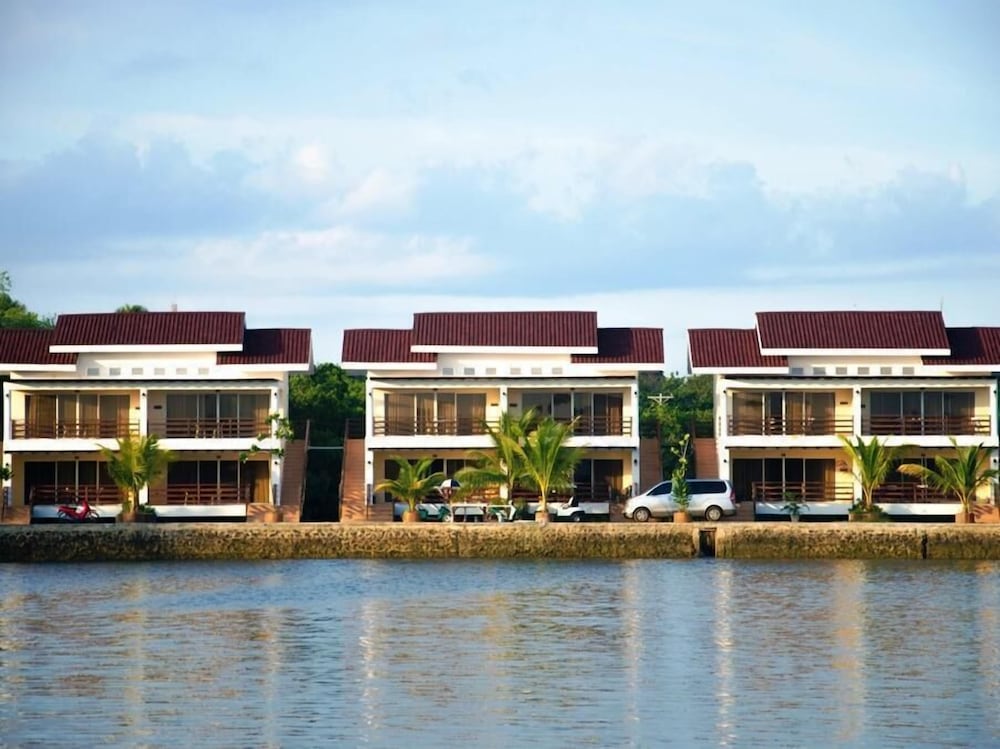 Papakit's Marina and Fishing Lagoon powered by Cocotel — hotel in Liloan