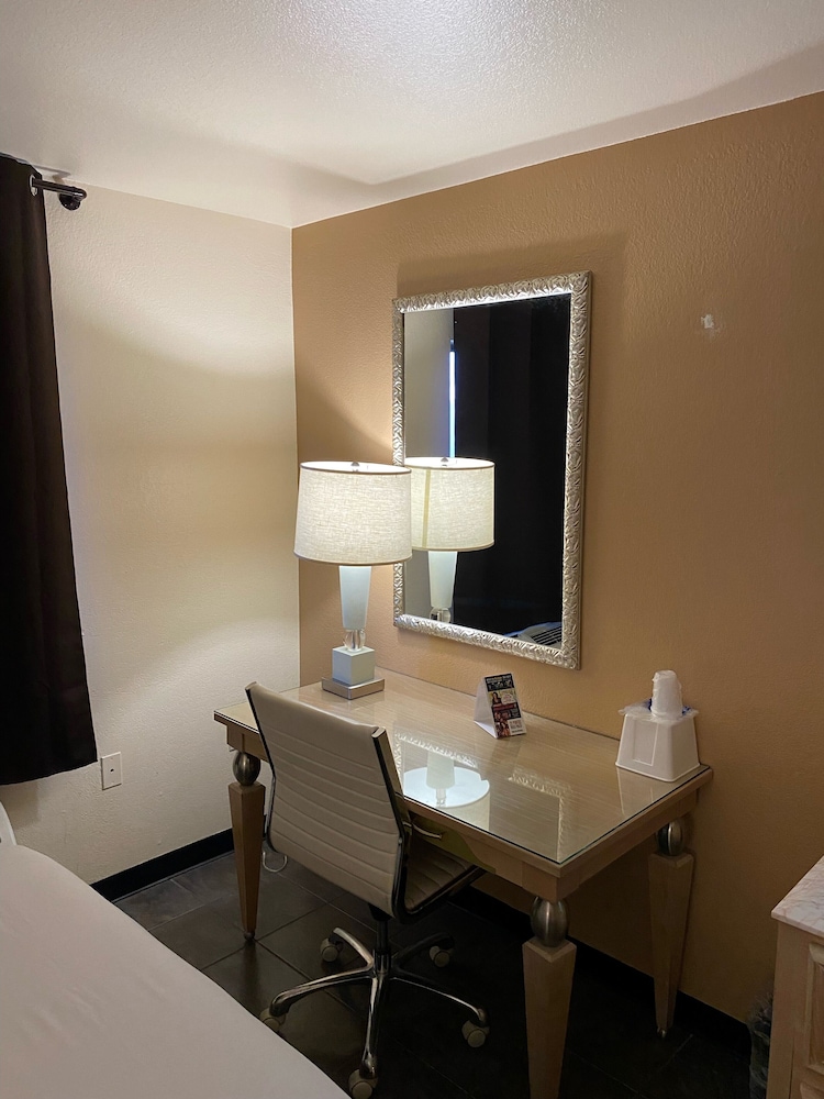 Hotel Jefe at Ojos Locos - photo 15