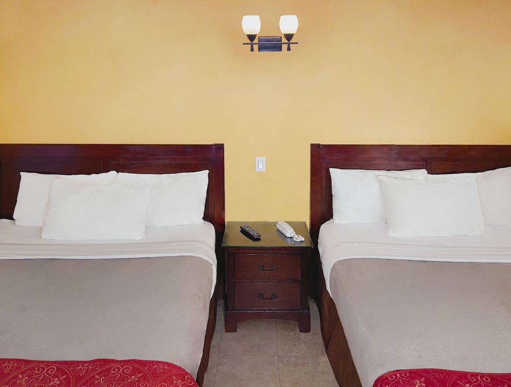 El Patio Inn Near Universal Studios Hollywood - photo 16