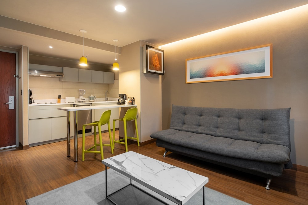 City Suites Queretaro