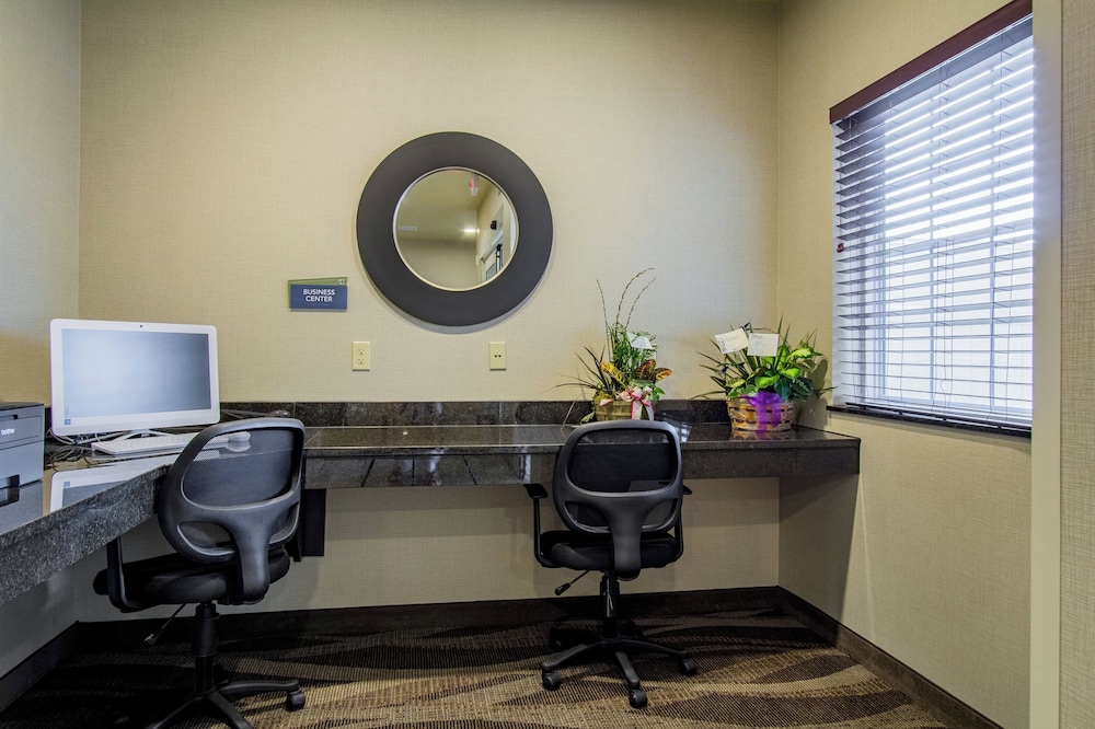 Cobblestone Hotel & Suites Orrville - photo 46