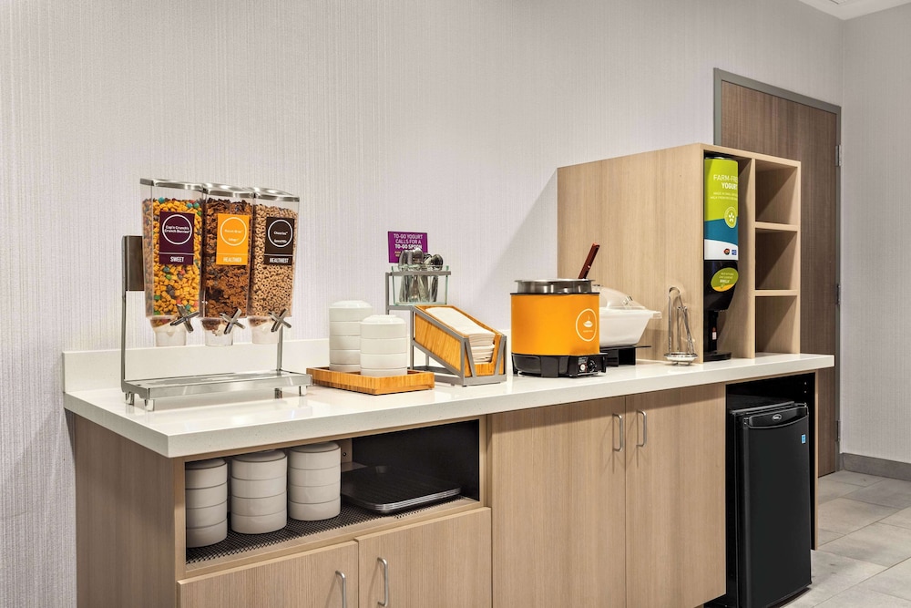 Home2 Suites by Hilton Indianapolis North at Intech Park - photo 31