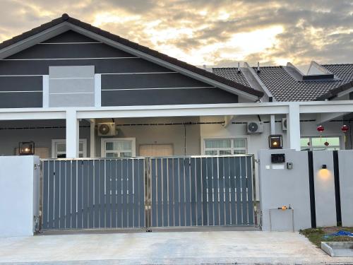 De Home Kluang Homestay — 4-Star Luxury Hotel in Kluang, Malaysia