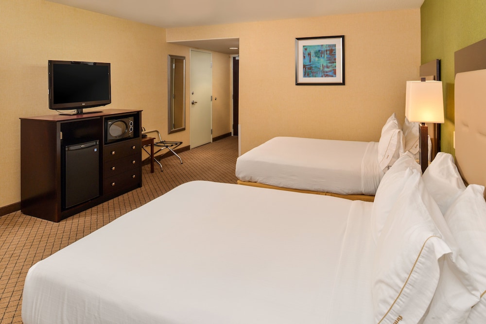 Holiday Inn Express Sacramento Airport Woodland by IHG - photo 39